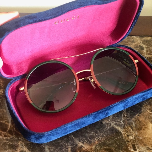 Gucci Accessories - Gucci sunglasses